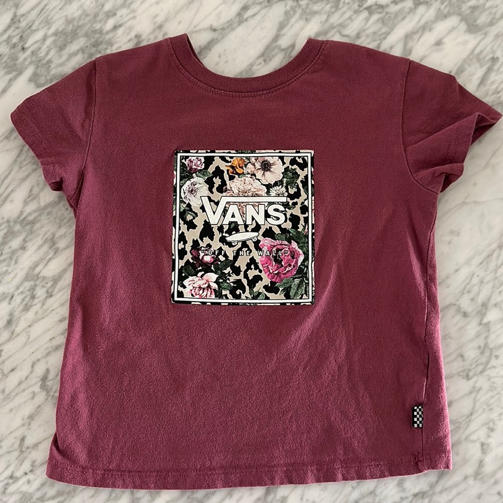 Vans size 5 little kids tee.